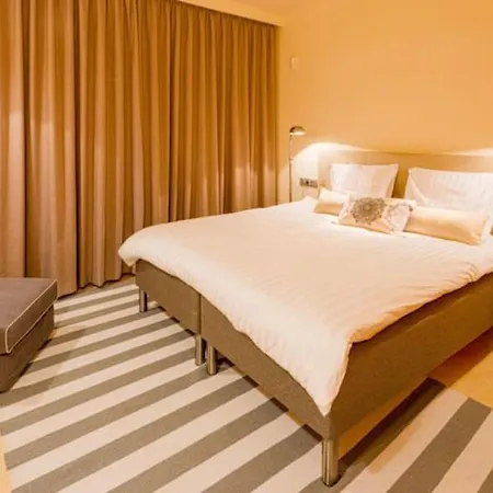 Aloha Hill Club 5 Star Golf Near Ppuerto Banus, Playground Of The Rich And Famous Lejlighed *