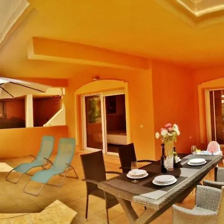 Aloha Hill Club 5 Star Golf Near Ppuerto Banus, Playground Of The Rich And Famous Lejlighed